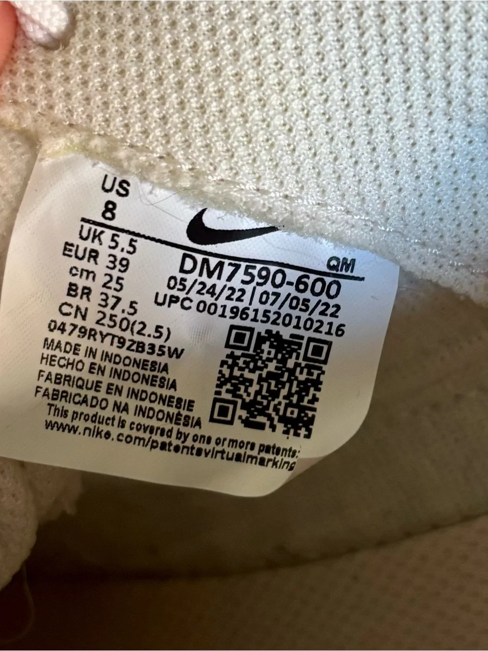 Nike Legacy Lift Pink Size 8